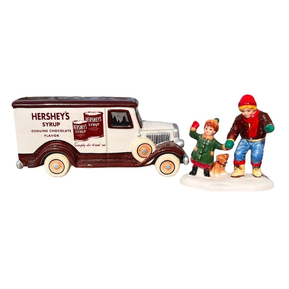 Department 56 "Kids Love Hershey's" (Set of 2)‎ #54924